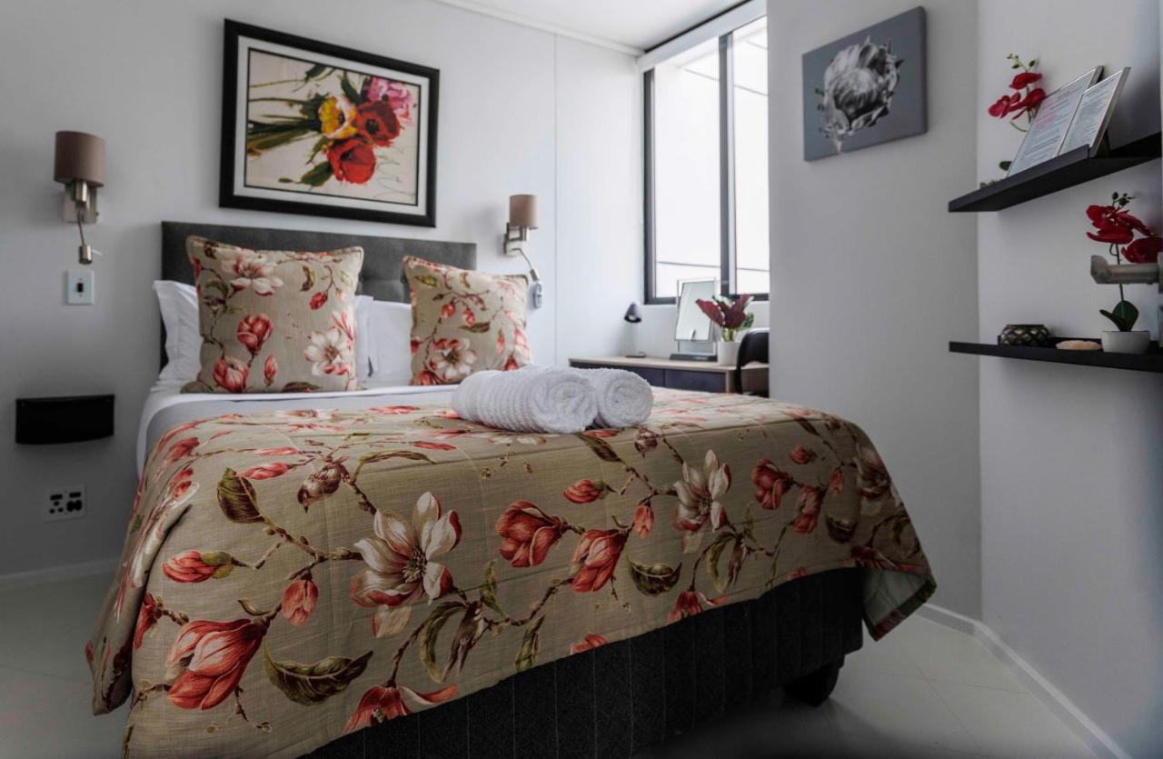 Flamingo Sea Point Sea View Luxury Best Position 1 Bedroom Apartment Queen Size Bed & Inverter For Tv 케이프타운 외부 사진