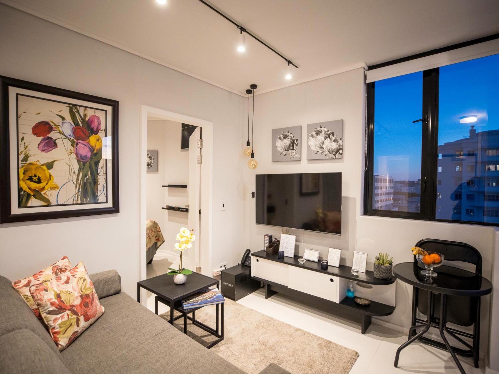 Flamingo Sea Point Sea View Luxury Best Position 1 Bedroom Apartment Queen Size Bed & Inverter For Tv 케이프타운 외부 사진